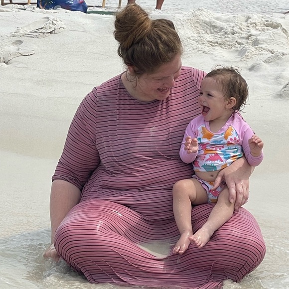 Meet your Posher, Elizabeth - Picture 5 of 13